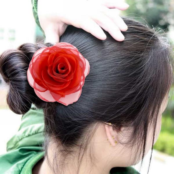 Rød Blomsterhårklips til Kvinder - Smuk Rose Brosche til Bryllup