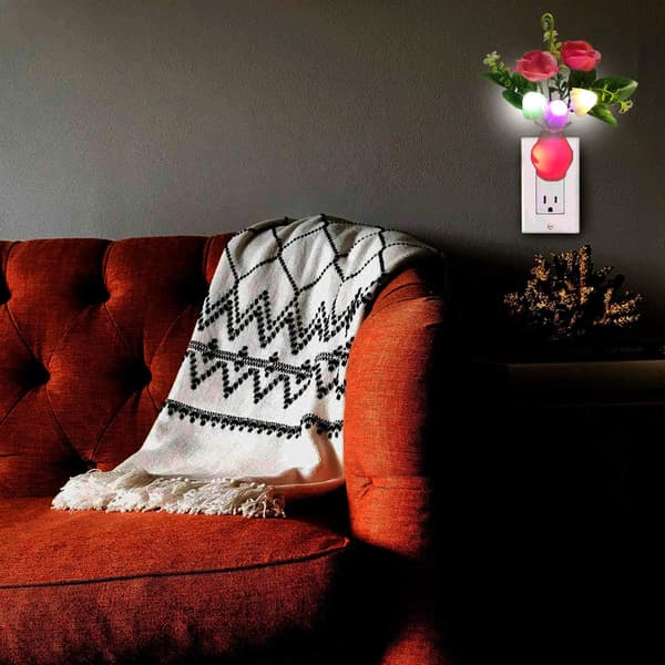 Set med 4 LED nattlys med automatisk sensor