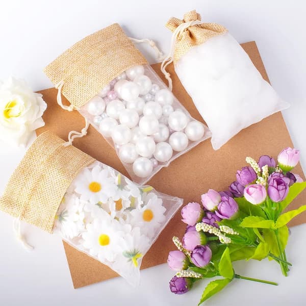 30 Hessiansäckar i Organza Presentpåsar Lavendel Drageer Bröllopsgodis