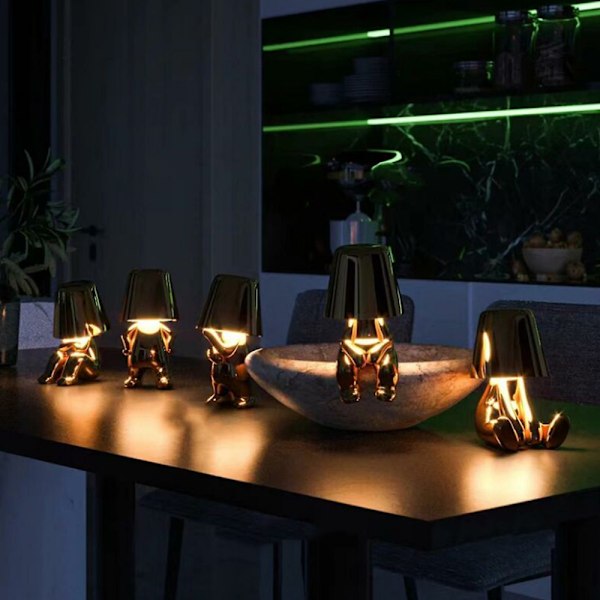 Liten gullmann LED-lampe