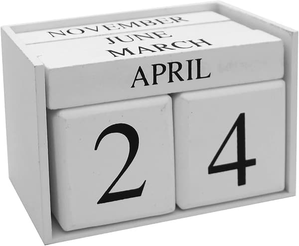 Enkel och modern träskrivbords kalender, permanent daglig block C
