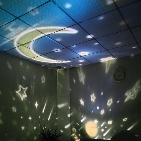 Stjernelys soverom romantisk roterende bærbar LED nattlys USB