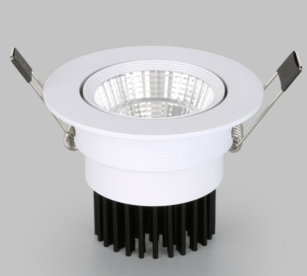 2 COB-spotlys 5W (åpning: 65-75MM) taklampe; innfelt cei