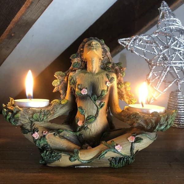 Harts Resin Träandespirit Tealight Ljusstake Skogsskyddare