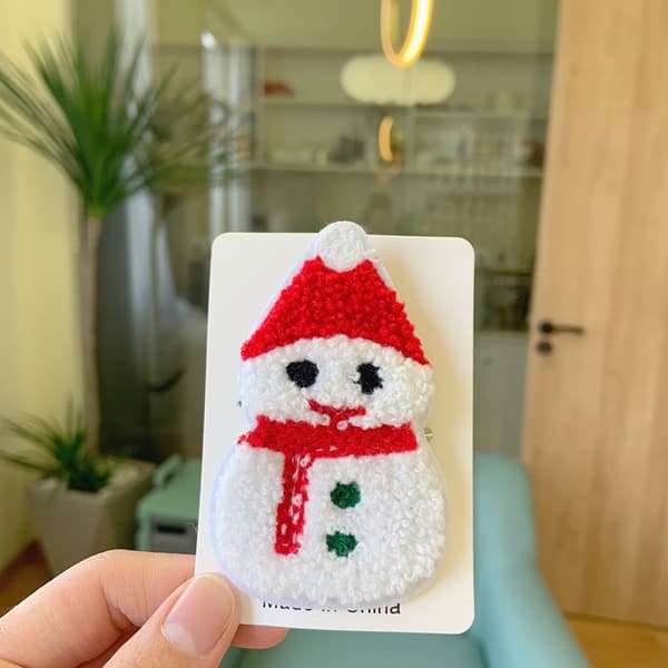 4-delad julset med broderad älg, tomte och julgran