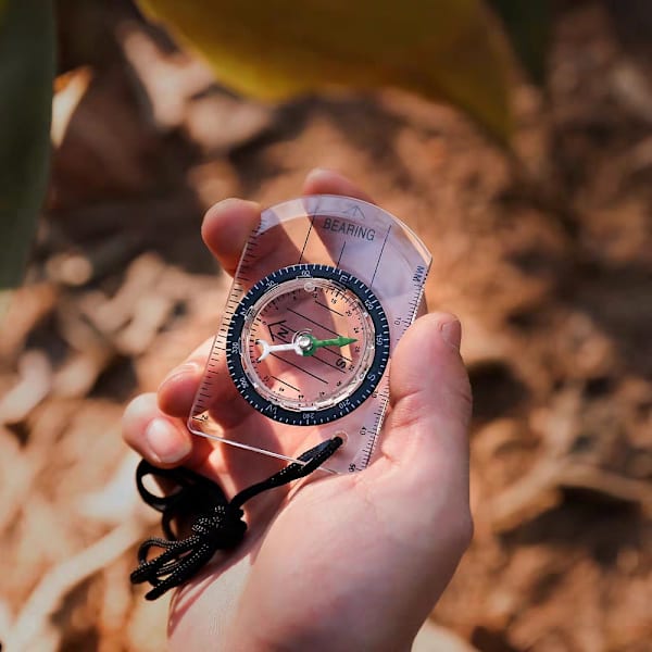1PCS Utomhus Transparent Mini Akryl Skala Kompass Karta Skala Snöre Kompass