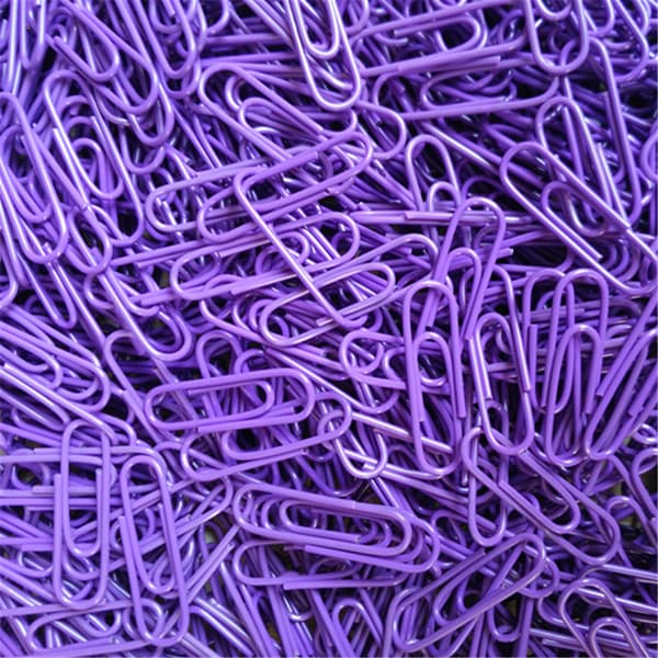 200 Farvede Papirclips - Plastik, 28mm (Tilfældig Farve)