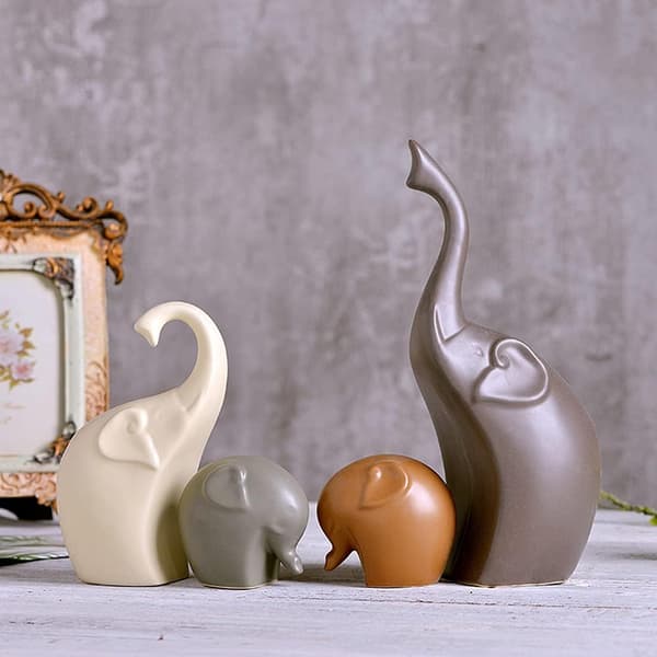 Elefantfamilj Staty Porslinsfigur Staty (Set om 4), Cer