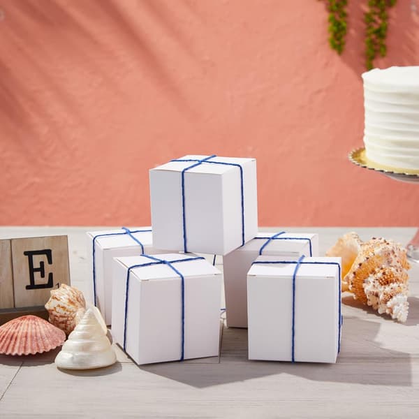 Små vita fyrkantiga presentaskar - 100-pack Mini presentpaket