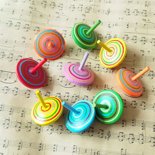 10 st färgglada träspinnande toppar Multicolor handmålade W
