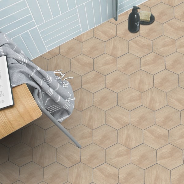 10-pack hexagonformade väggdekaler i valnötsträimitation Rustik Ameri