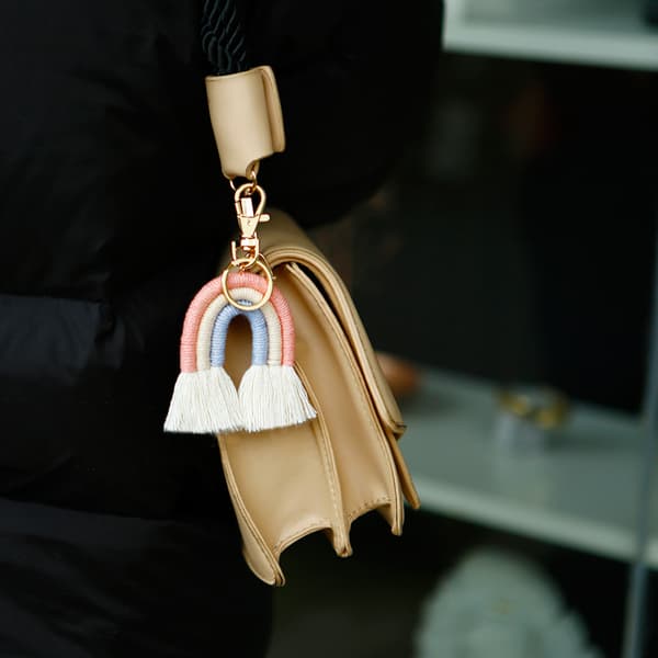Handvävd Trasa Regnbåge Nyckelring Väska Charm Plånbok Purse Penda