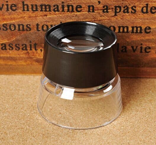 LumiLoupe stativforstørrelsesglass 10x forstørrelse