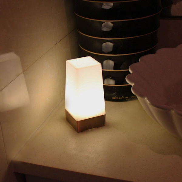 1 Stycke Kvadratisk Retro LED Nattlampa Trådlös PIR Rörelsedetektering