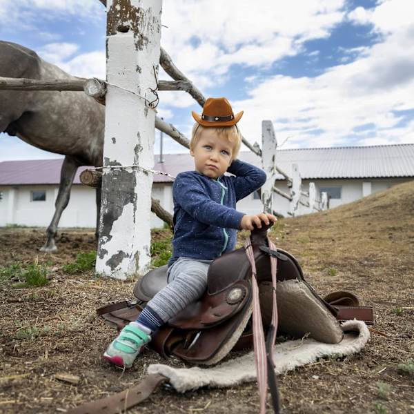 6 stk Cowboy Hat Hodebånd Mini Cowgirl Hat Hodebånd Cowgirl Kostyme Tilbehør for Kvinner Menn Voksen Western Fest Tilbehør