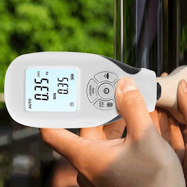 Auton maalin paksuuden mittauslaite, käsikäyttöinen taustavalaistu LCD-näyttö ja kalibrointi