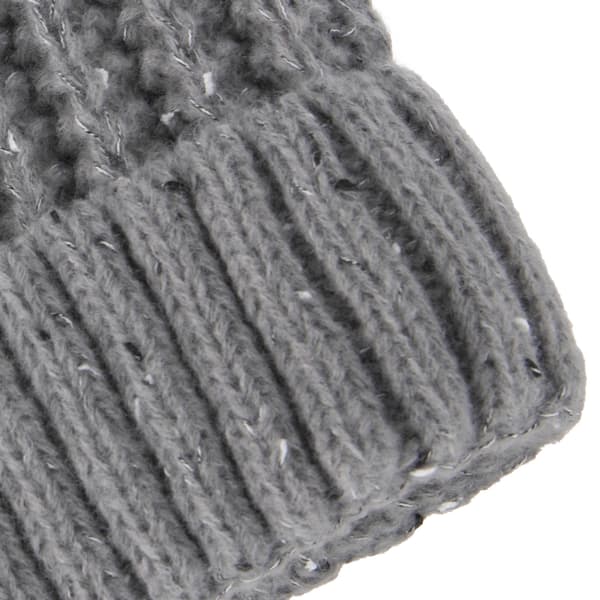 Stickad mössa i enfärg, höst/vinter kallskyddande och varm vaddering