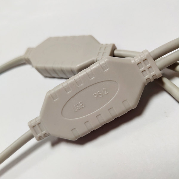 USB-kaapeli PS2-liittimelle PS2-hiiren liittimelle pyöreällä