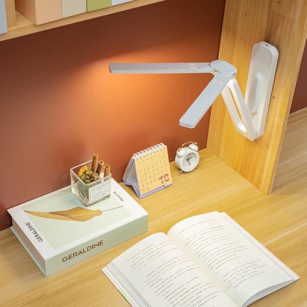 Dobbelt Hoved Skrivebordslampe med Stor Belysningsområde, Mini Lampe til Sma