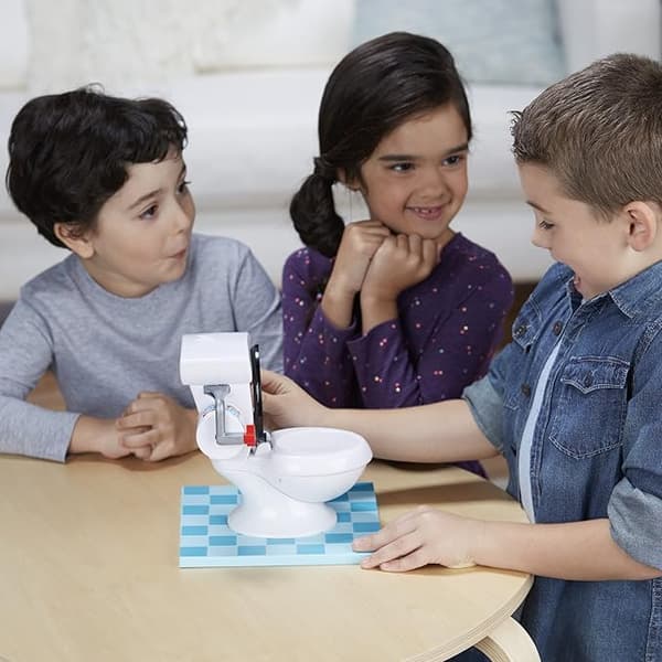 Trickvatten Spray Toalettleksak Simulerings Toalett Simuleringsljud N