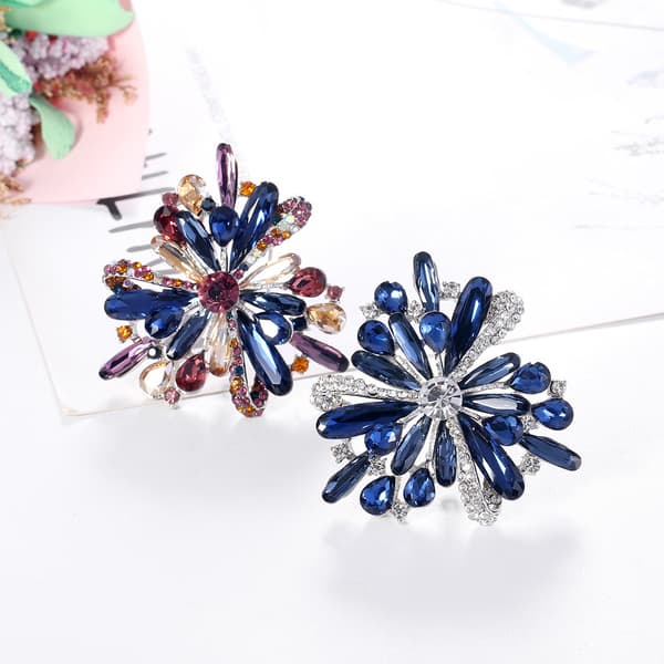 Blå rhinestone vintage blomsterbrosche enkel farve diam