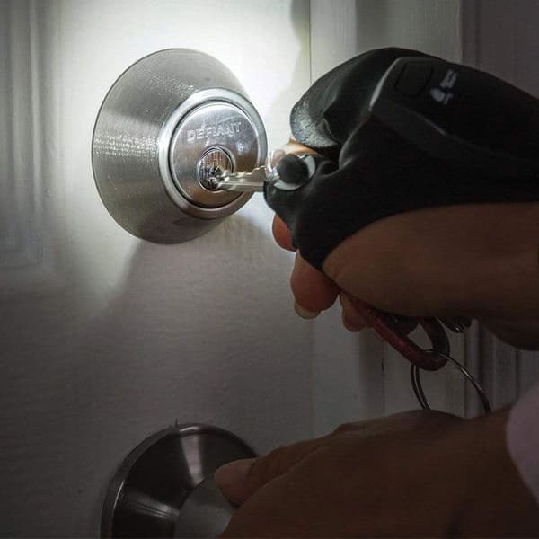 GLOVET: Hanske med integrerte LED-lommelykter, et par