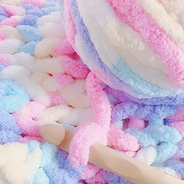 Roving 1-pack (ca 27 meter) - Macaron Regnbåge - Fluffig Chenille