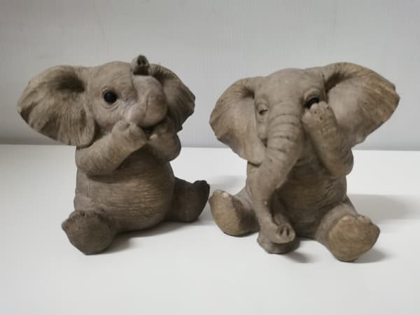 Hjemmefigur 3 babyelefanter Grå 8 cm
