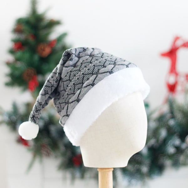 2 stickade plyschjulklappar Julklappar växer i storlek per