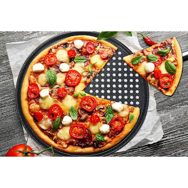 30 cm Pizzabrett med hull - Perforert Pizzabrett - Karbon