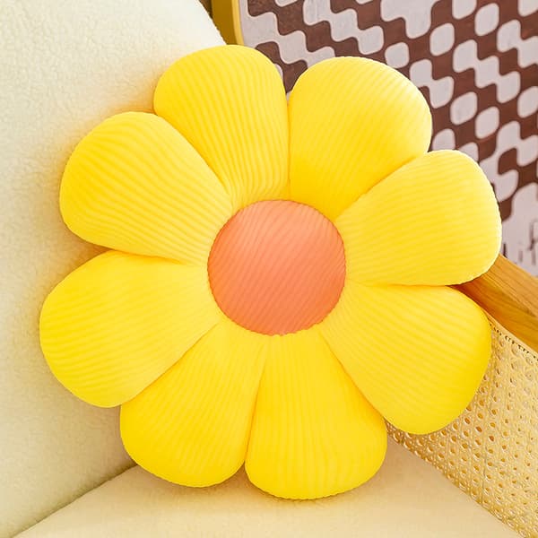 1 st. Gul Blomformad Kudde, Dekoration till Rummet