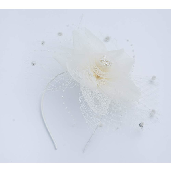 Off White Fascinator Hatte til Kvinder med Hårklips Te Party Hat