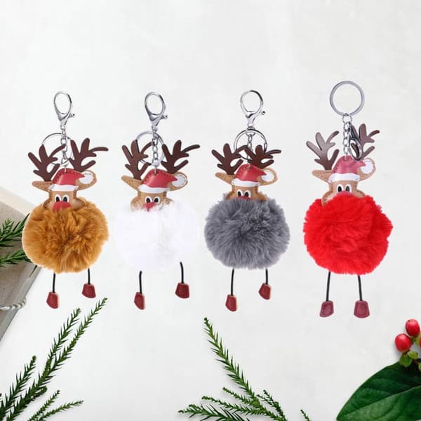4 stycken julnyckelringar med pompomar, pälshänge, renformade