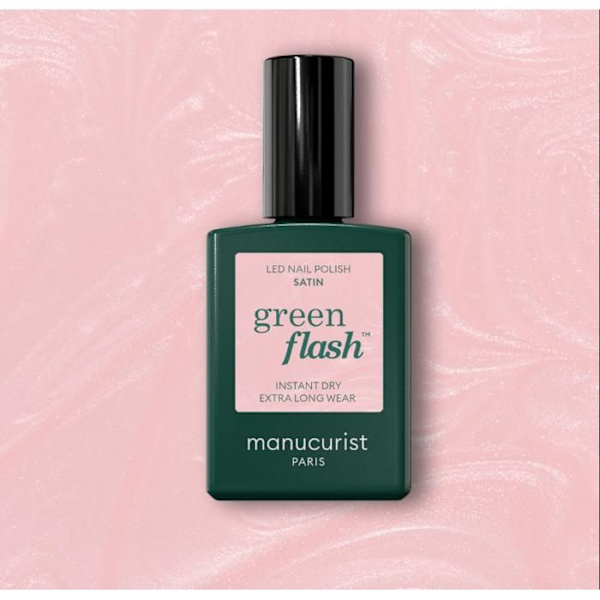 MANIKYRER - GRÖN BLIXT SATIN NAGELLACK 15ML