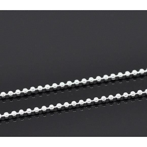 Parti om 5 st 10 m silverfärgade kulkedjor funna 1,5 mm i diameter. (B13961)