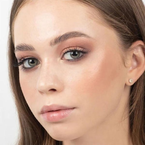 "Punastus - Makeup Revolution - Uudelleen ladattu - Ruohoselleri & Englanti kerma - Erittäin pigmentoitu puuteri - Vaaleanpunainen" Rabarber & vaniljsås