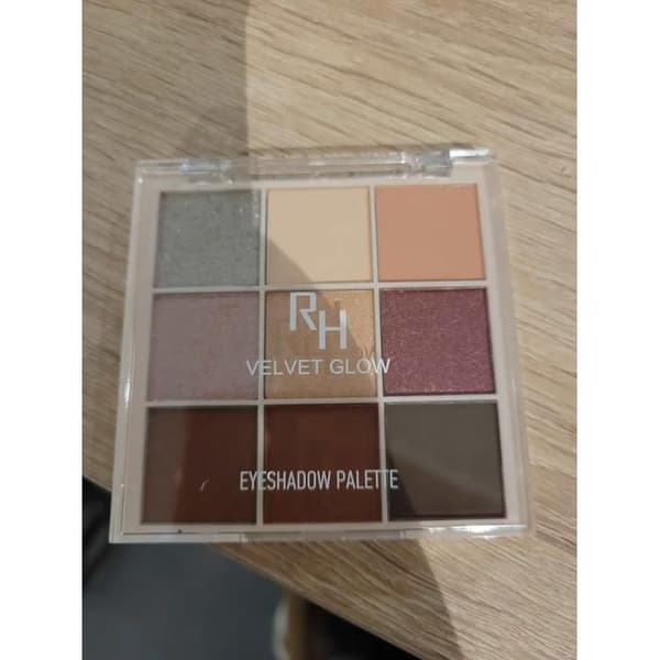 Realher Velvet Glow -luomiväripaletti