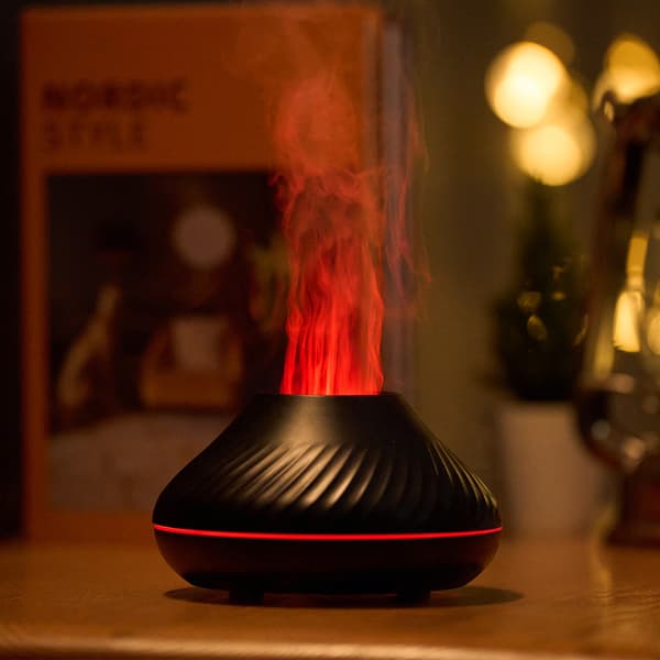 USB Vulkanisk Flamme Design Aroma Diffuser Bærbar Luftfugter CN Black