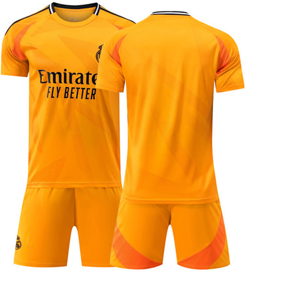 2425 Real Madrid bortedrakt oransje sett 18(100-110cm)