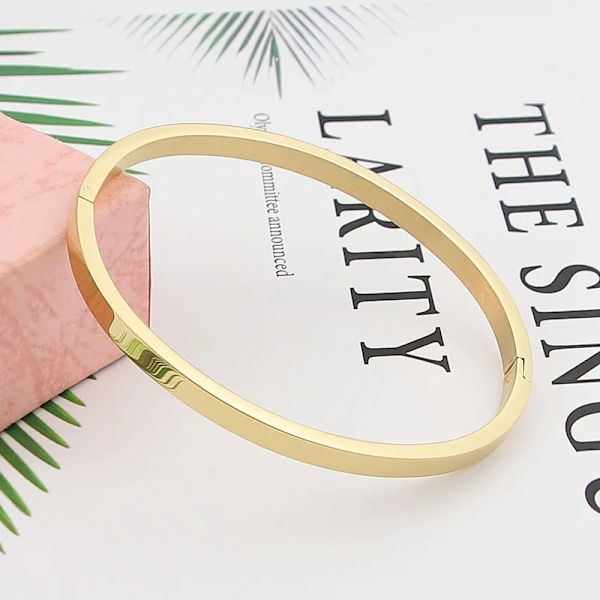 Heta Mode Rostfritt Stål Smycken Runt Armband för Kvinna Barn Charm Armband Fest Kärlek Bröllop Märkesgåva Grossist Gold 4mm