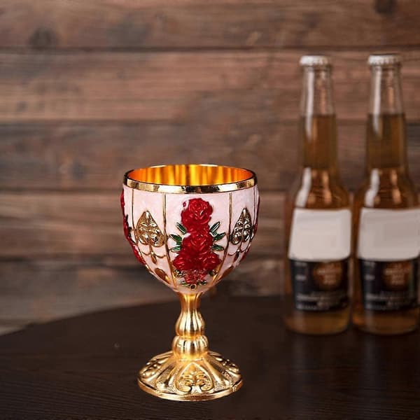 Begert preget kopp Elegant koppfester Drikkevarer Gold Red as describe