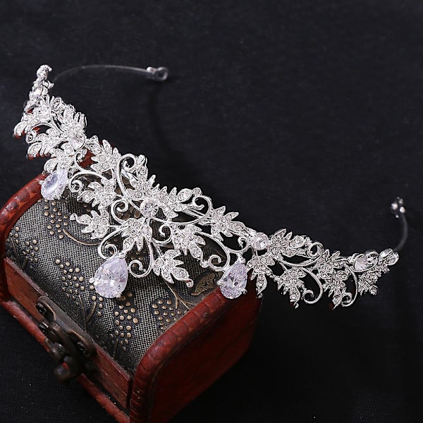 Kruunukorut morsiamen hääasusteet Yksinkertainen metalliseos Timantti morsiusmekko Korut Täysin sopiva Thick Silver White Zirconium