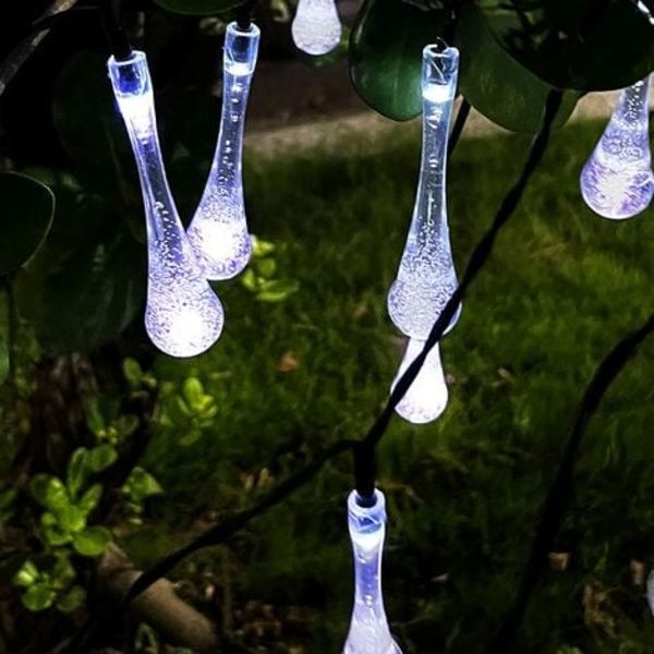 9,5 m 50 LED Water Drop Solar String Lights, 8 lägen Vattentät utomhus Solar Fairy Lights för trädgårdsfest jul(Whi