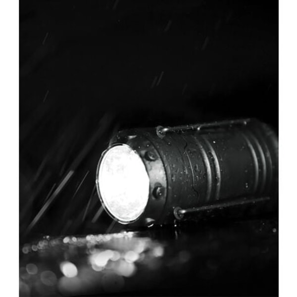 Solar/USB genopladeligt LED-lys, kraftfuldt campinglys, 2 modes bærbart havelys, 360° hængende lommelygte, sort
