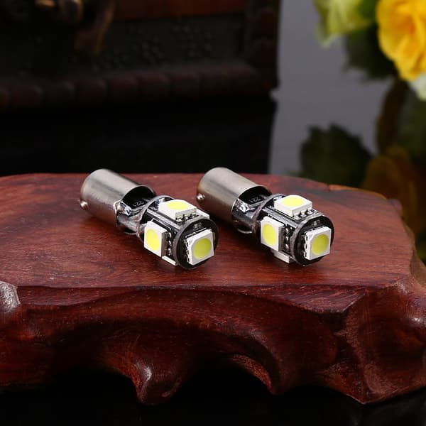 2 stk. Bil LED Dekoder Lampe Hvit Innvendig Erstatning Side Parkeringslys
