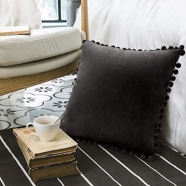 Paket med 2 Sammets-kuddfodral Pompom Dekorativa örngott Solida mjuka kuddfodral Med Poms Fyrkantig För Soffa Soffa Sovrum Bil 18x18tum Da 18 x18 Black