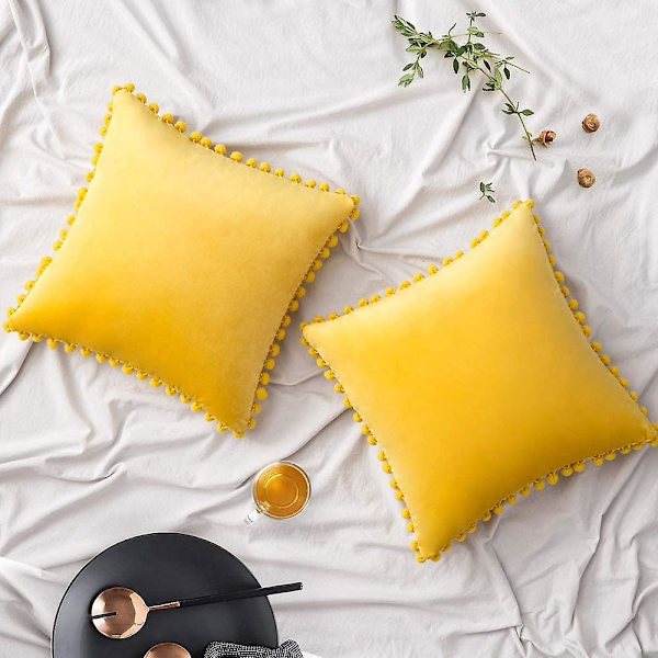 Paket med 2 Sammets-kuddfodral Pompom Dekorativa örngott Solida mjuka kuddfodral Med Poms Fyrkantig För Soffa Soffa Sovrum Bil 18x18tum Da 22 x22 Lemon Yellow