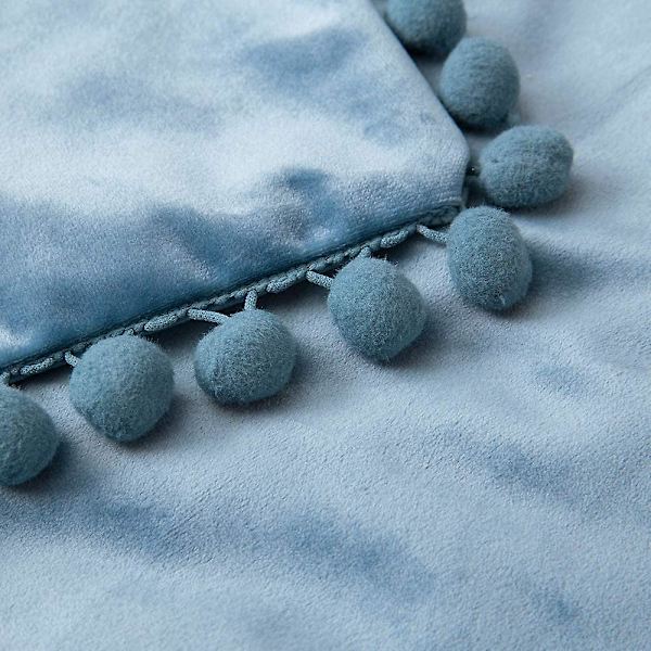 Paket med 2 Sammets-kuddfodral Pompom Dekorativa örngott Solida mjuka kuddfodral Med Poms Fyrkantig För Soffa Soffa Sovrum Bil 18x18tum Da 22 x22 Light Blue