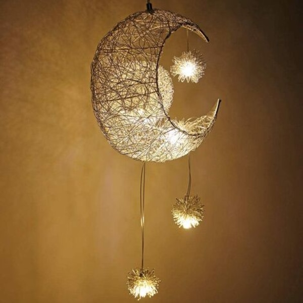 LED-pendellys, taklys Fairy Lamp Moon and Stars soveromslysekrone Flott gave til en barnevenn (varm hvit)