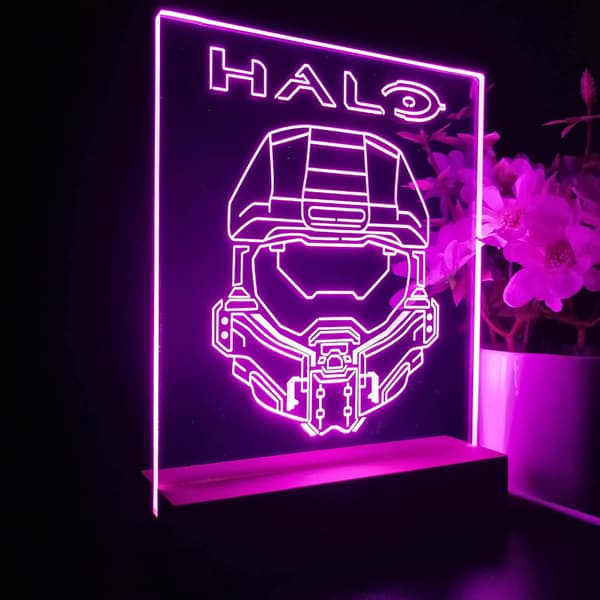 Halos Master Chief Anime Nattlampe 3D Illusjon 7 Farger Endres 4 Lysmoduser USB-strøm
